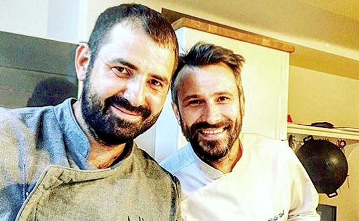 
    Quenelle din brânză de  vaci şi lapte de pasăre  