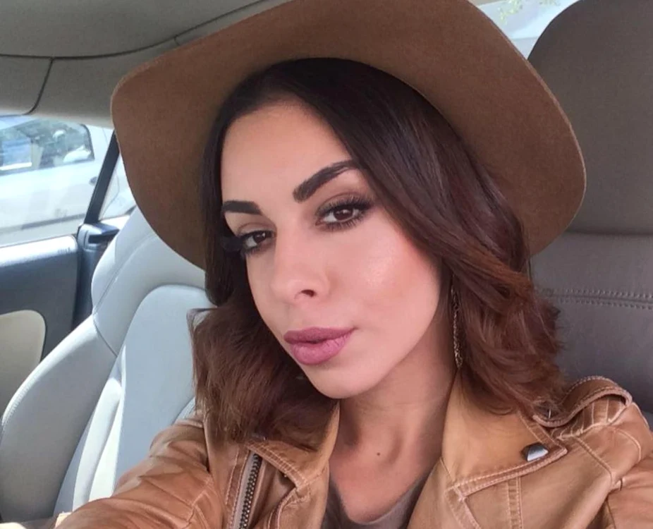 
    Natalia Mateuț a ales un tricou care a băgat-o în gura lumiiFoto: arhivă personală  
