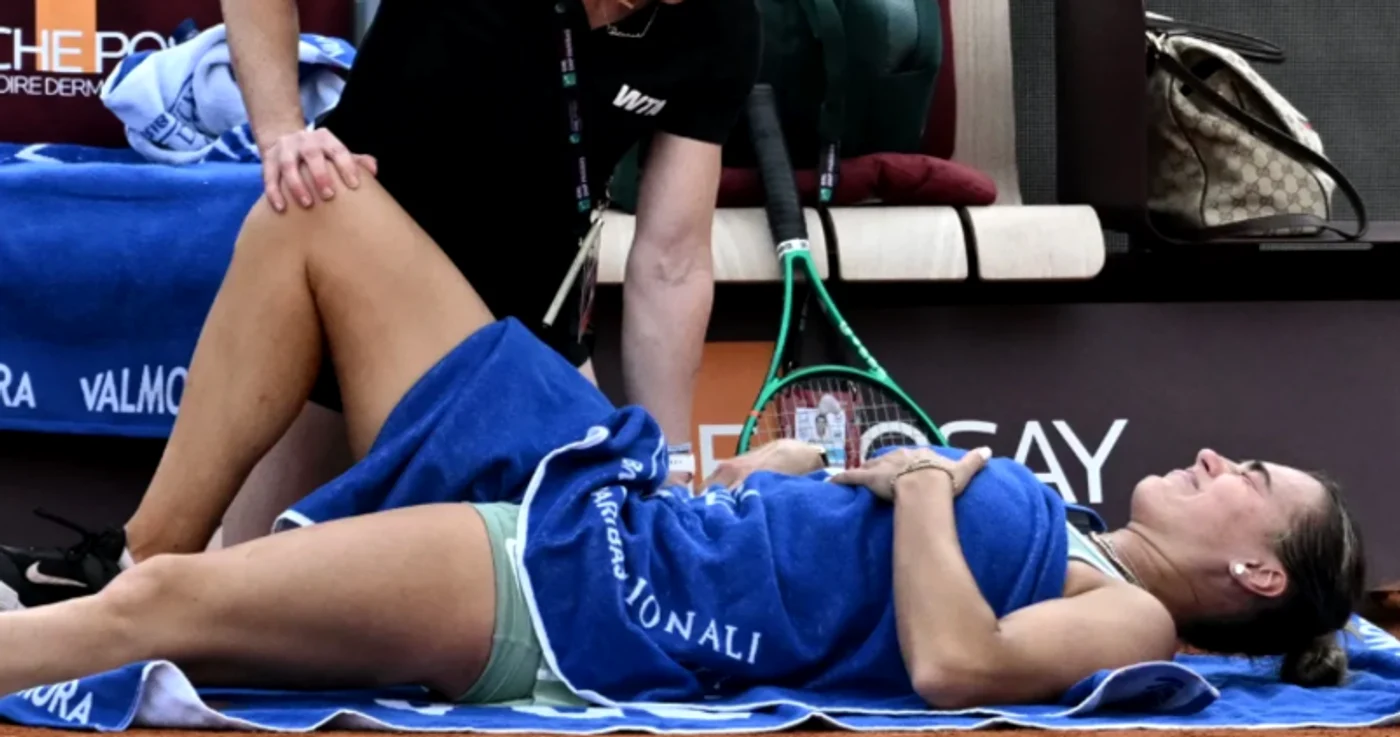 Aryna Sabalenka a avut nevoie de intervenția medicilor Foto/Getty