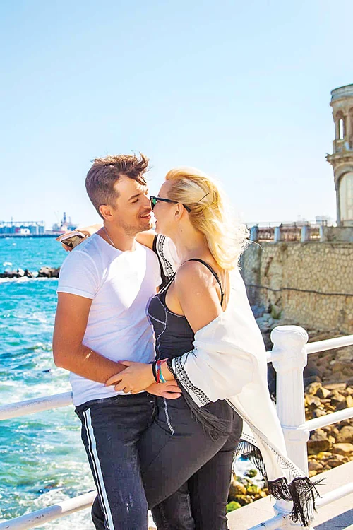 Radu și Ana s-au sărutat lângă Cazino