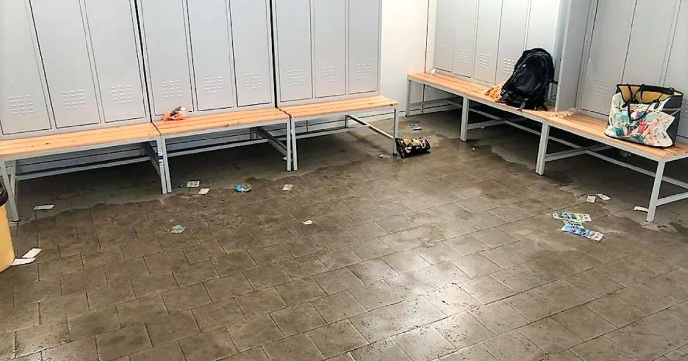sezlonguri rupte complex