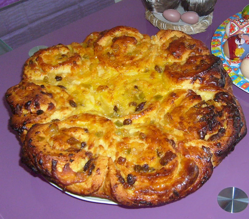 
    Cozonac Trandafir  