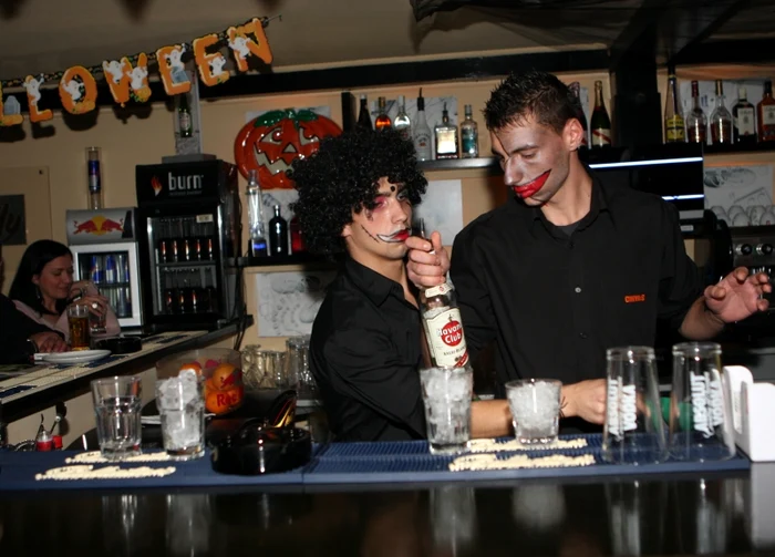 Halloween-ul a încins atmosfera în cluburile din Braşov