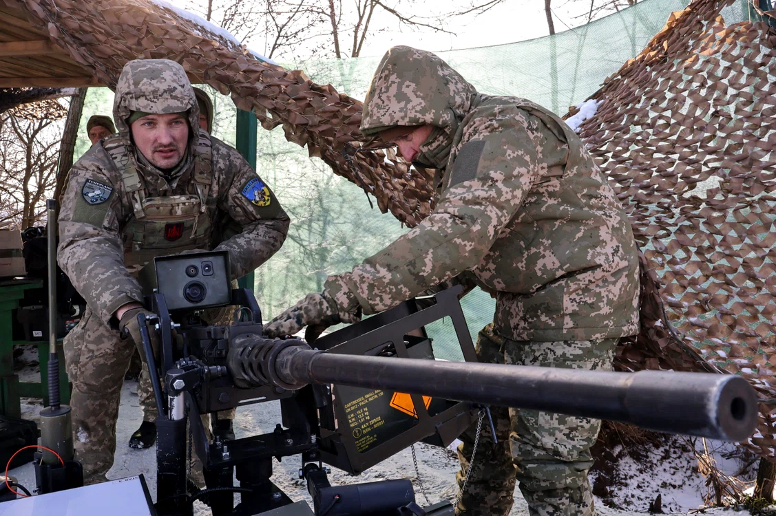 Soldati ucraineni pe front FOTO: EPA/EFE