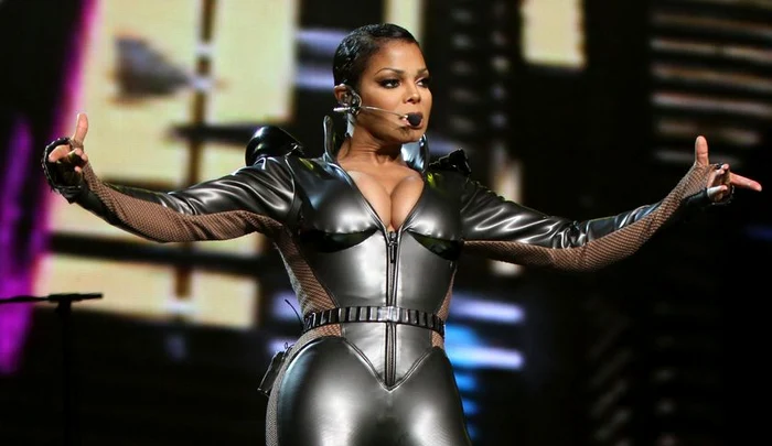 Incidentul produs în cadrul finalei din 1 februarie 2004 a rămas întipărit în memoria publicului @profimediaclickpentrufemei.ro