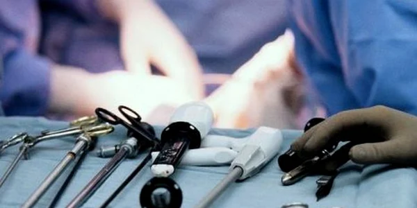 operatie chirurgie medici schimbare sex jpeg