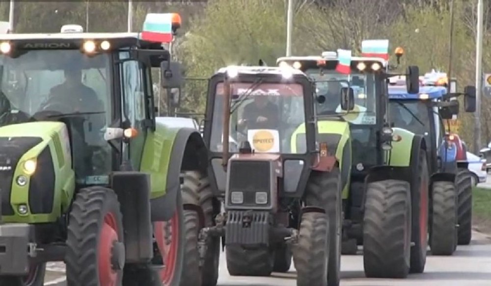 Peste 70 de revendicări în numele „poporului român“ au fost transmise Guvernului de către agricultorii protestatari
