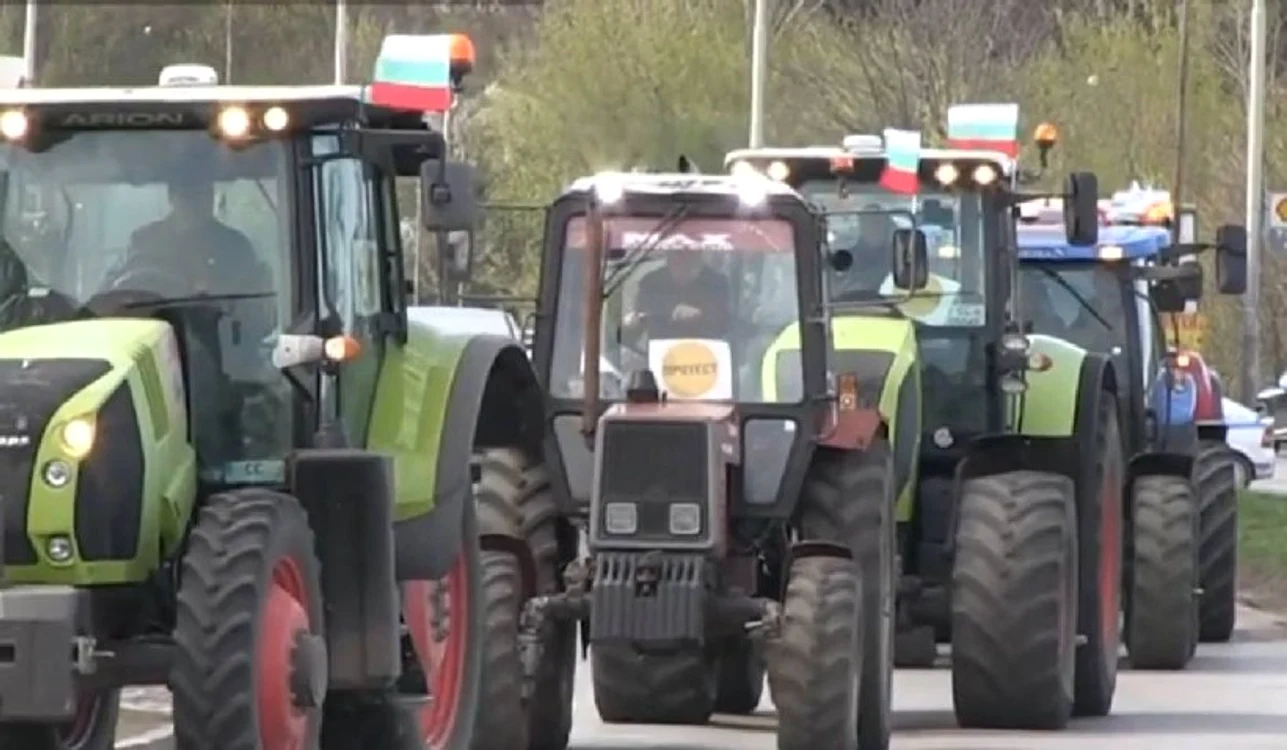Fermierii bulgari au ieșit să protestezi Foto: captură Antena3 CNN