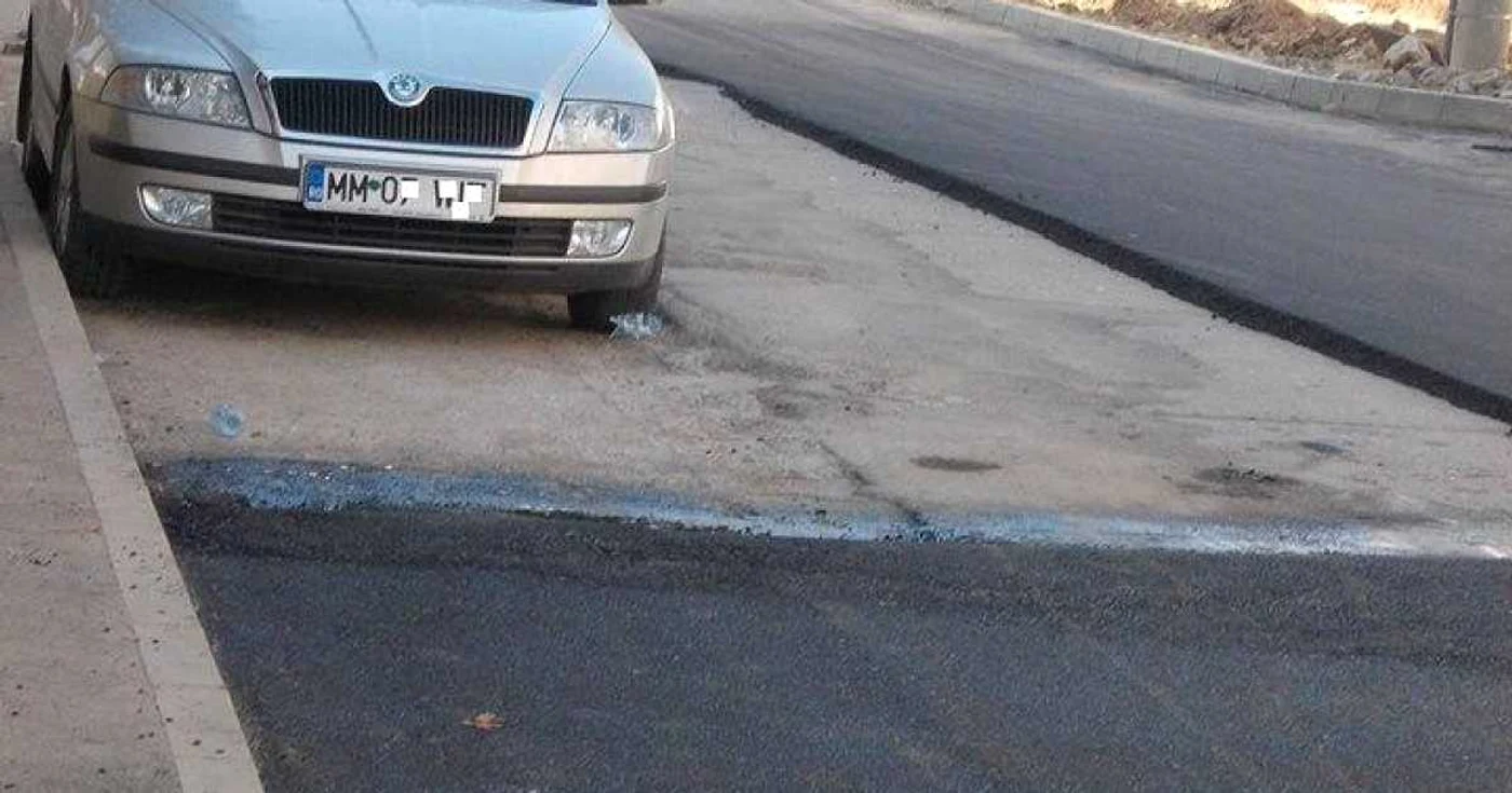 Femeia a blocat lucrările pe o stradă din Baia Mare Foto: Daiana Corina