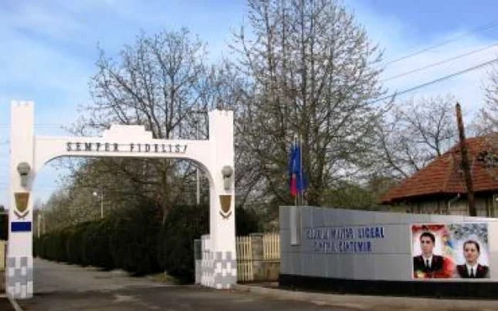 Ploieşti: Cursuri de vară la Liceul Militar din Breaza