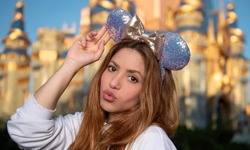 Shakira   Instagram (1) jpg