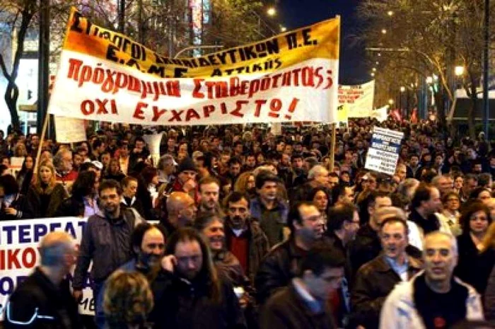 O serie de greve spontane declanşate în Grecia