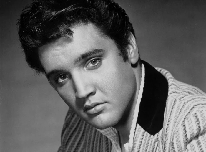 
    Corpul neînsuflețit al lui Elvis a fost descoperit de logodnica sa, în baieFoto: Twitter  