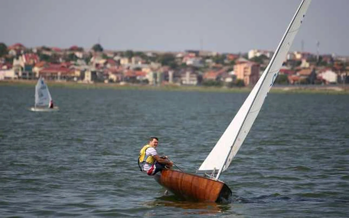 Concurs de yachting de pe lacul Siutghiol