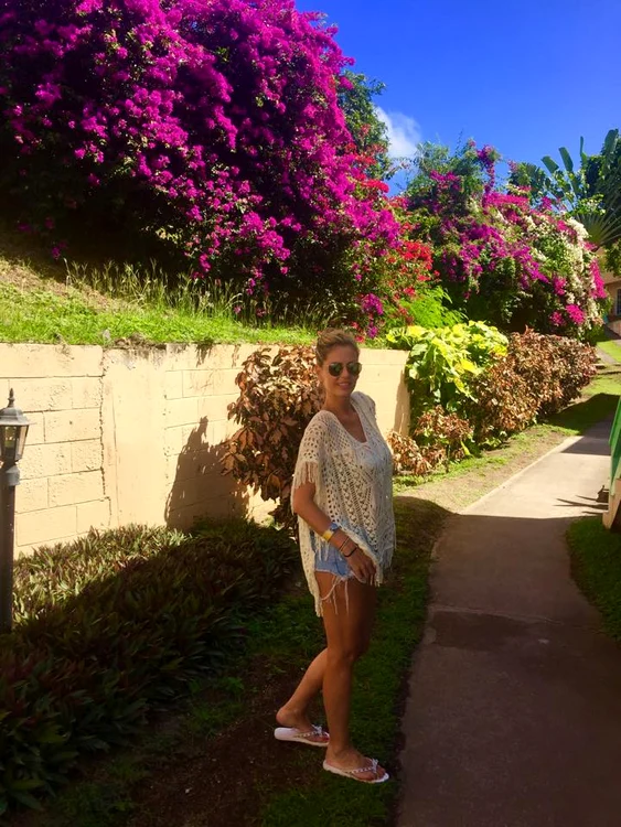 Andreea Bănică, impresionată de frumusețea insulei St. Kitts, din Caraibe