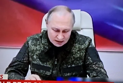 Vladimir putin tinuta militara 5, captura video jpg