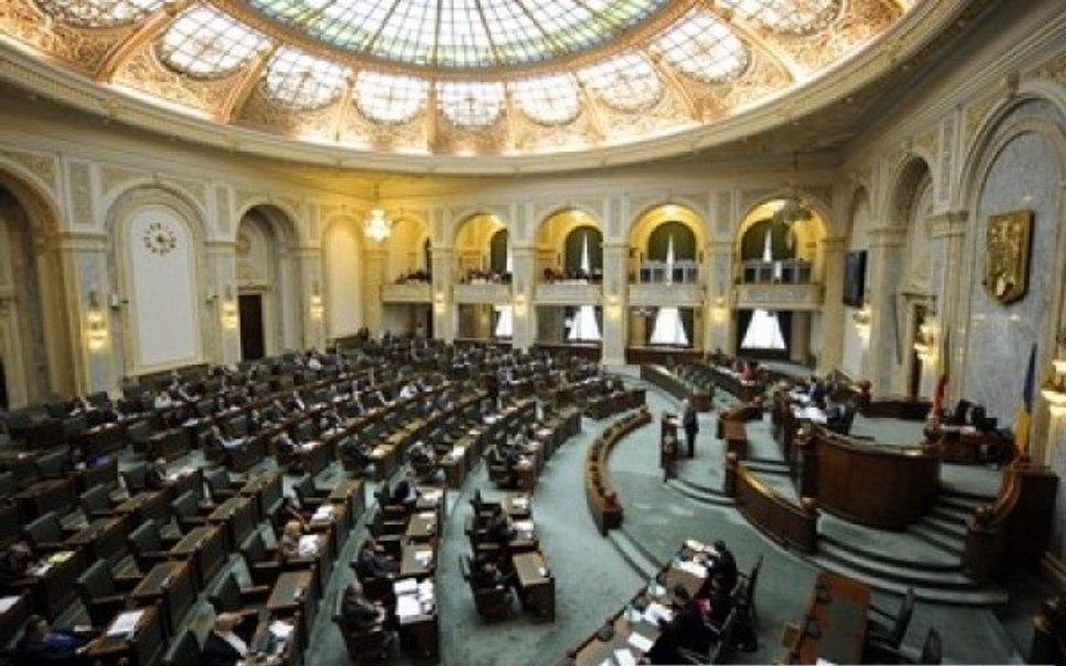 Ședința Senatului, suspendată după neadoptarea proiectului privind organizarea alegerilor prezidențiale