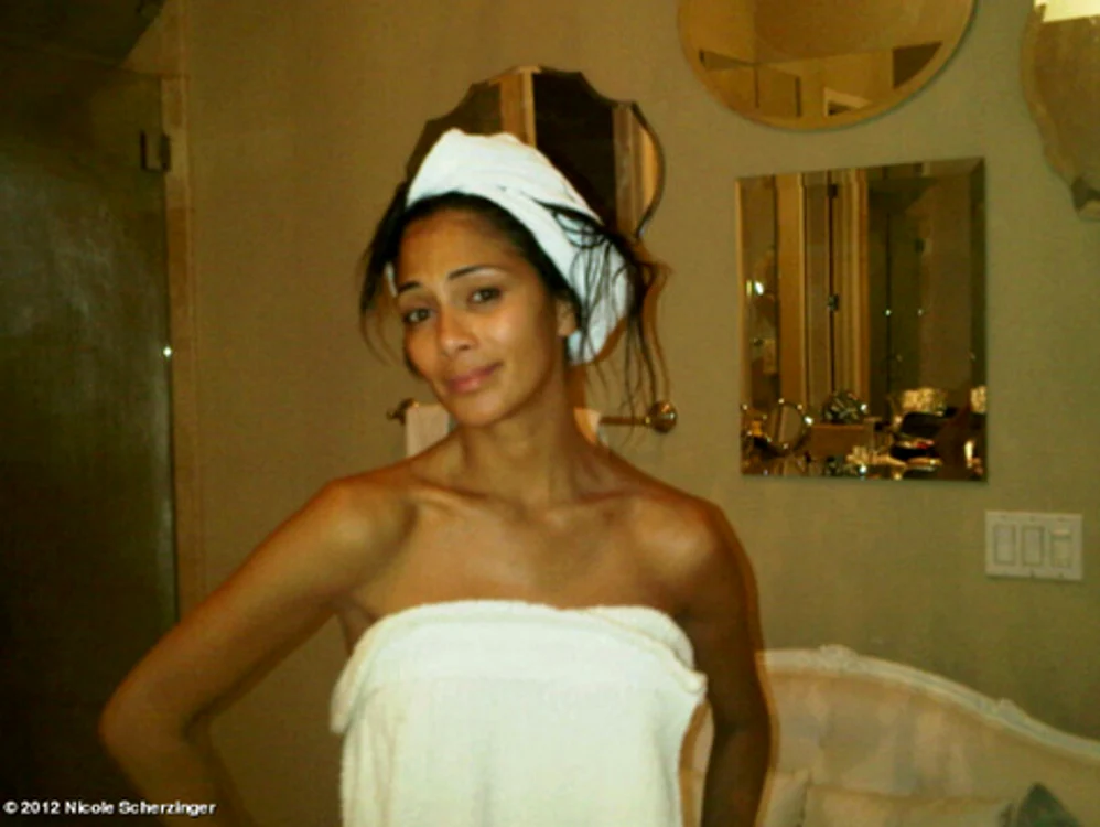 
    Nicole Scherzinger  