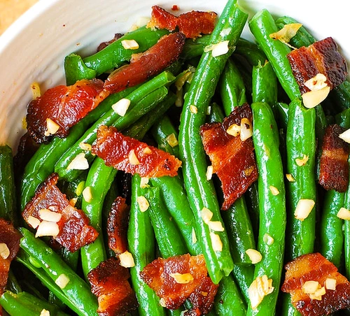 fasole verde cu bacon si usturoi jpeg