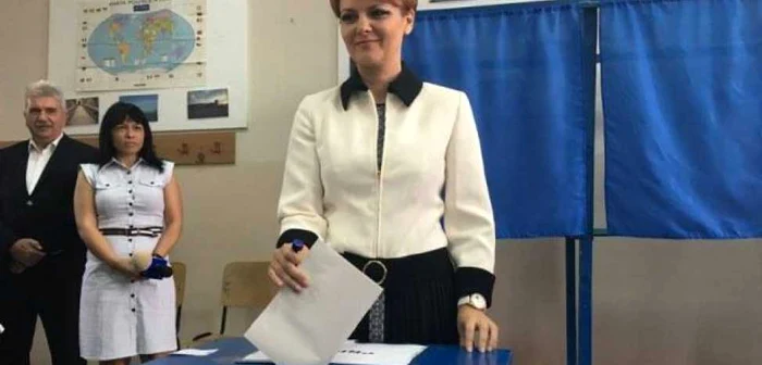 Lia Olguţa Vasilescu a votat la Liceul CFR Lia