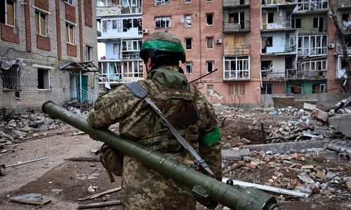 Soldat ucrainean în Bahmut FOTO Profimedia