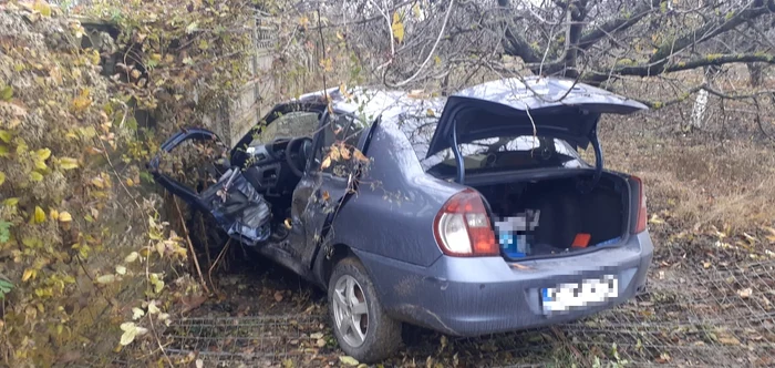Șoferul celeilalte mașini e teafăr. FOTO ISU Giurgiu