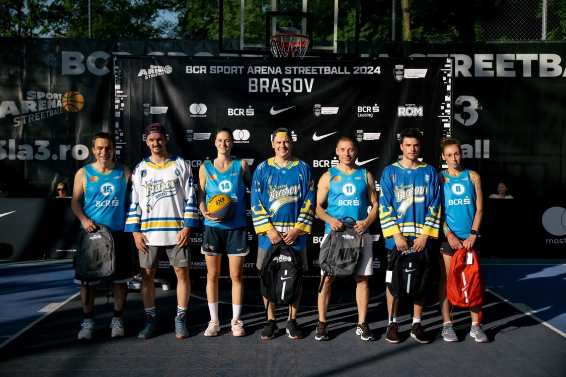 Hocheiștii s-au duelat cu baschetbalistele la 3x3