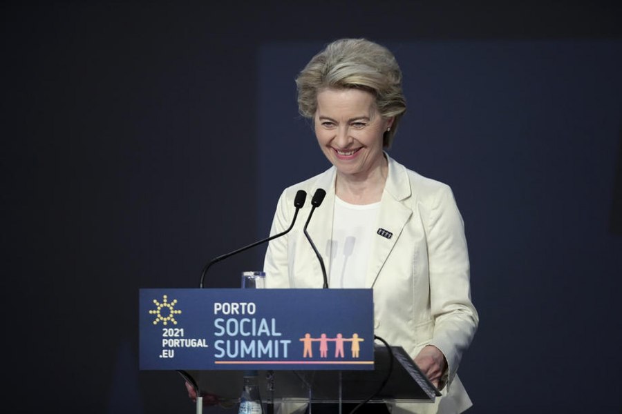 Liderii europeni au căzut de acord: Ursula von der Leyen, nominalizată pentru preşedinţia CE. Celelalte funcţii de top din UE