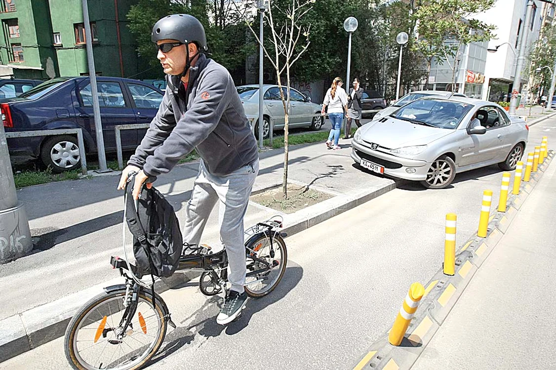 Angajatorii ar putea acorda angajaților biciclişti tichete valorice