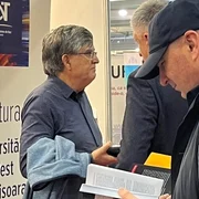 Bolojan la Gaudeamus foto FB Marilen Gabriel Pirtea jpg