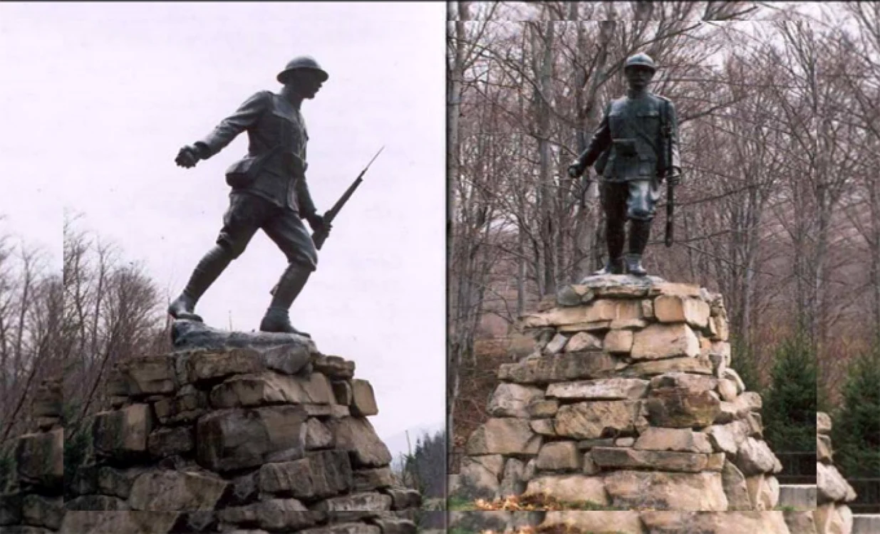 Monumentul din Siriu. FOTO Iulian Bunilă
