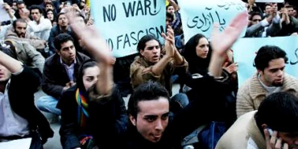 Focuri de armă şi arestări în capitala Iranului