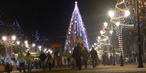 Centrul Bistriţei îmbrăcat de sărbătoare