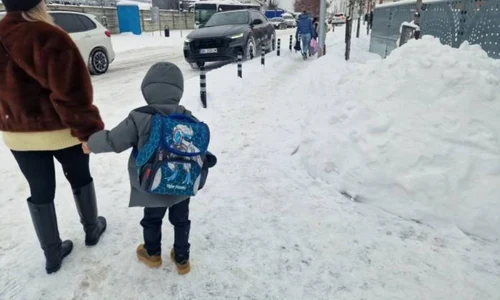 Scoli inchise Bistrita foto bistriteanu jpg