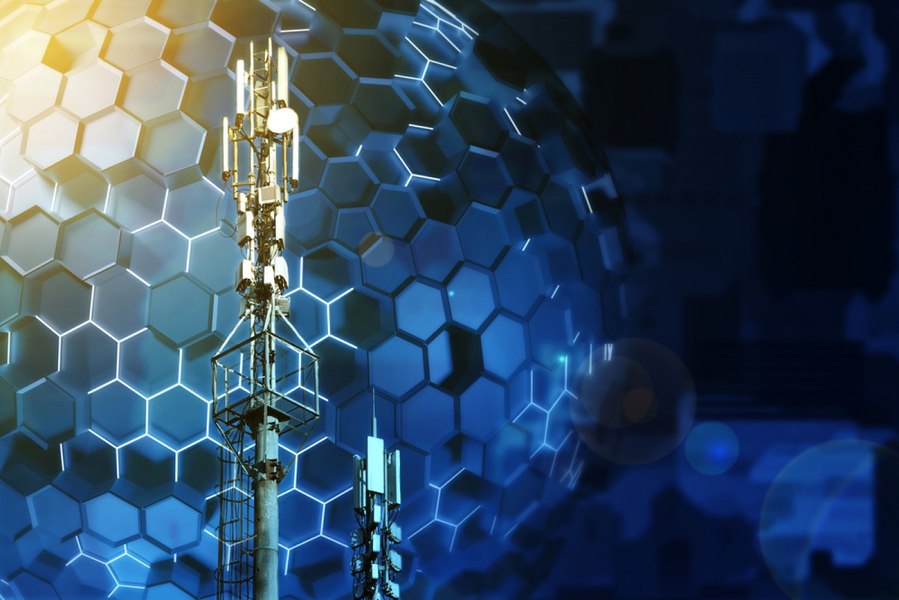 Nu mai credem că vineri 13 aduce ghinion, dar ne temem de 5G. Ce s-a întâmplat cu superstițiile tradiționale