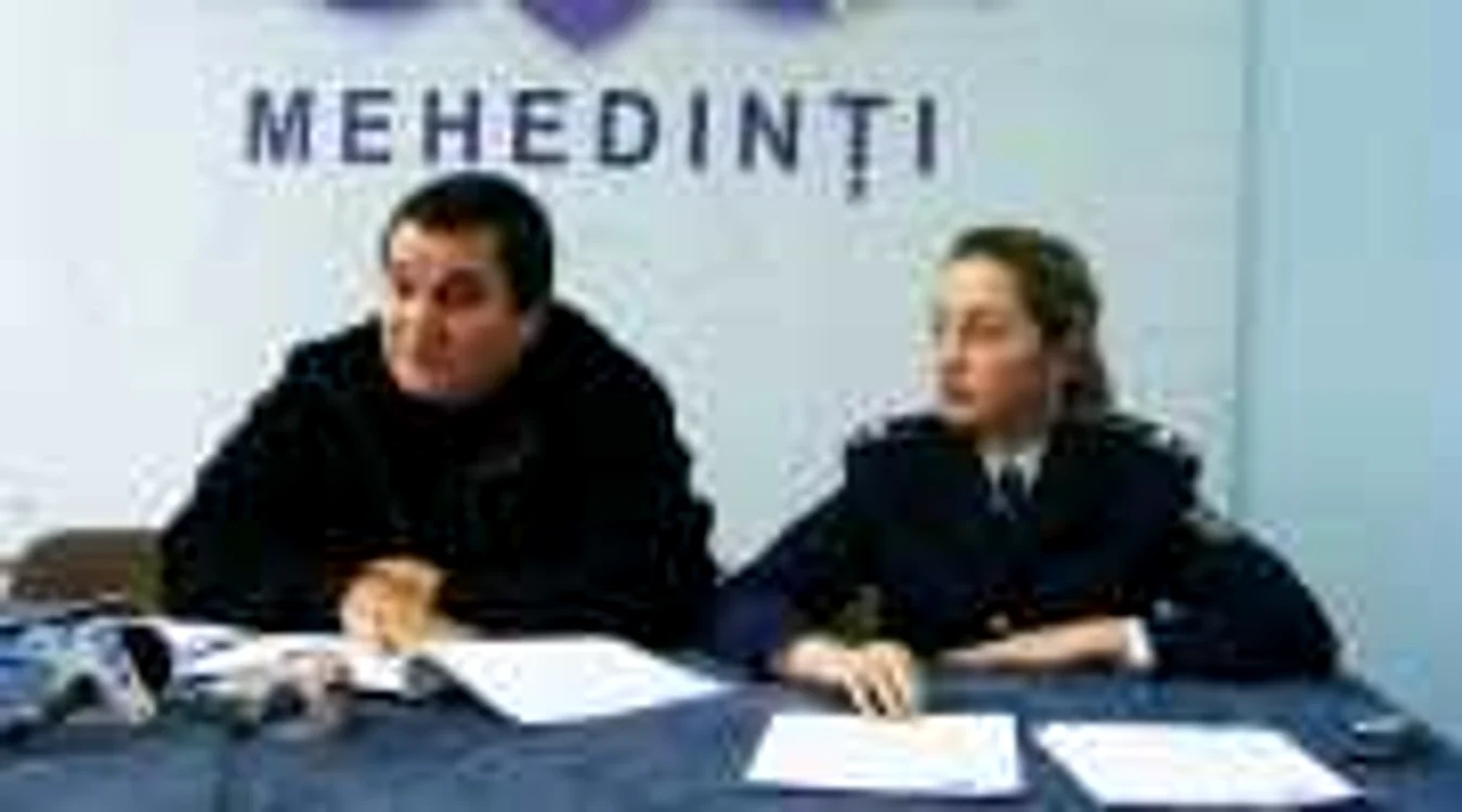 Potrivit agentului şef principal Jeanin Bucă, comercianţii de artificii riscă închisoarea dacă nu respectă legea 