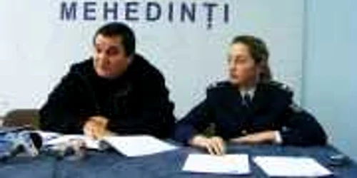 Potrivit agentului şef principal Jeanin Bucă, comercianţii de artificii riscă închisoarea dacă nu respectă legea 