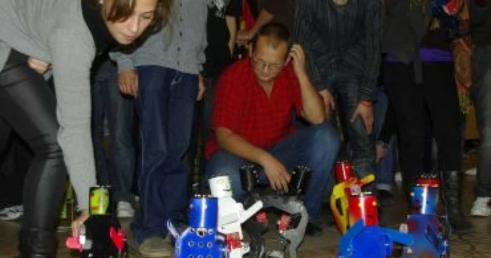 Sibiu: Roboţi şi dicţionare create de elevii sibieni şi germani