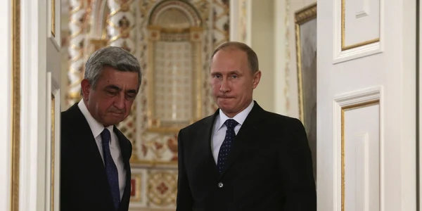 preşedintele Armeniei şi Vladimir Putin FOTO Reuters
