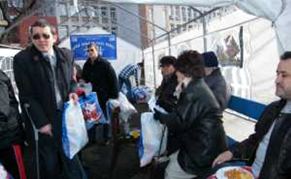 Peste 100 de cadouri au fost oferite persoanelor cu handicap