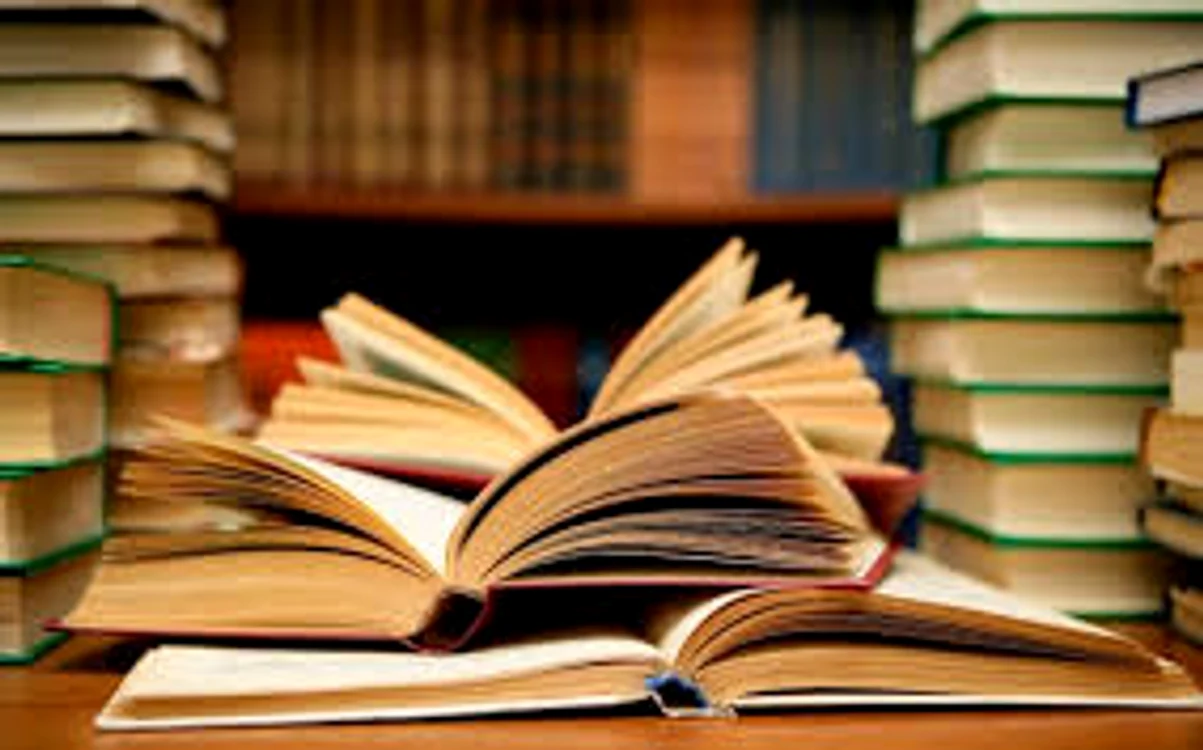 
    La Librăria Cărților Bisericești  se fac reduceri de prețSursa foto: basilica.ro  