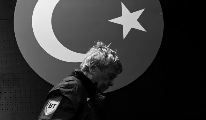 Mircea Lucescu a fost foarte iubit în Turcia, acolo unde a antrenat (FOTO: Sportpictures)