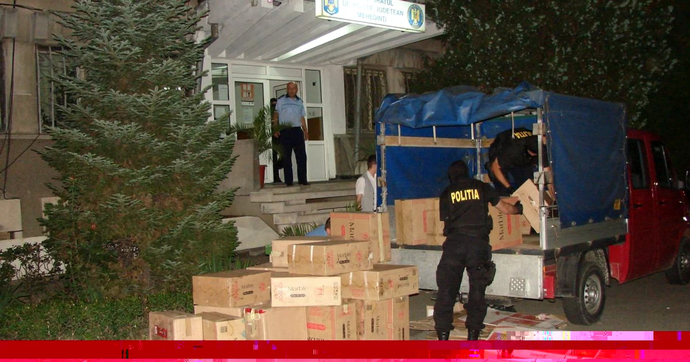 Întreaga cantitate de ţigări a fost confiscată FOTO IPJ Mehedinţi