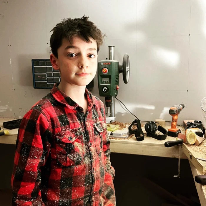 Îi place ceea  ce face şi îşi  foloseşte  creativitatea