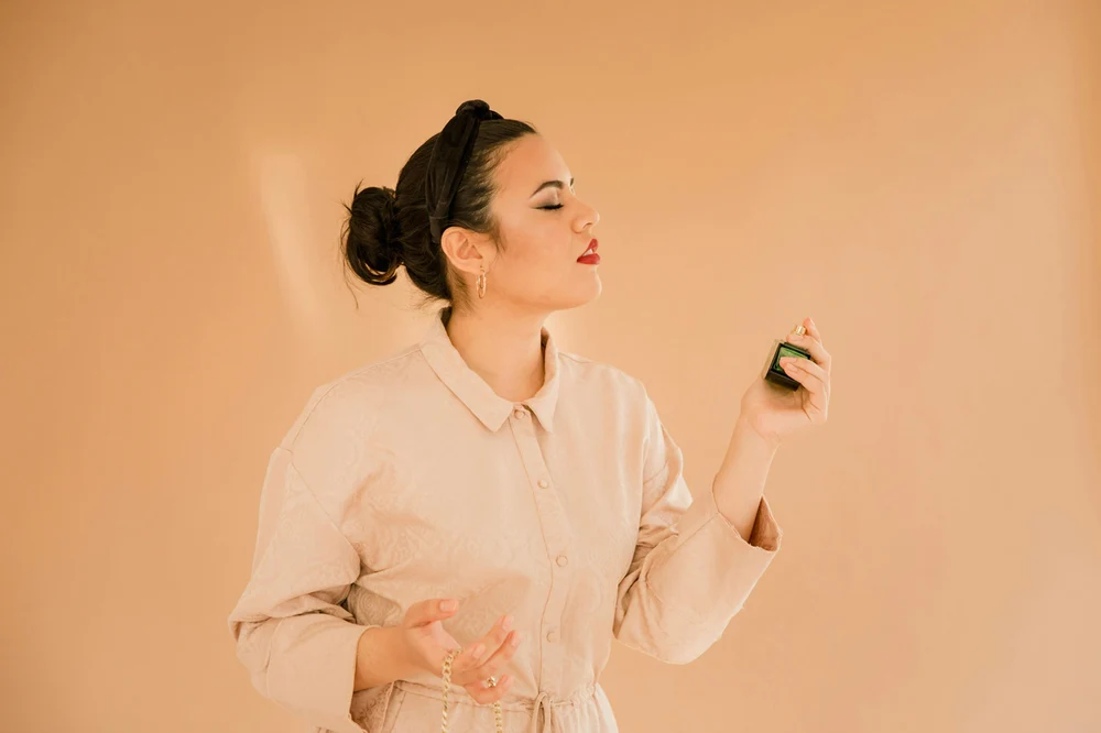 Cum recunoaștem un parfum original într-o piață tot mai variată