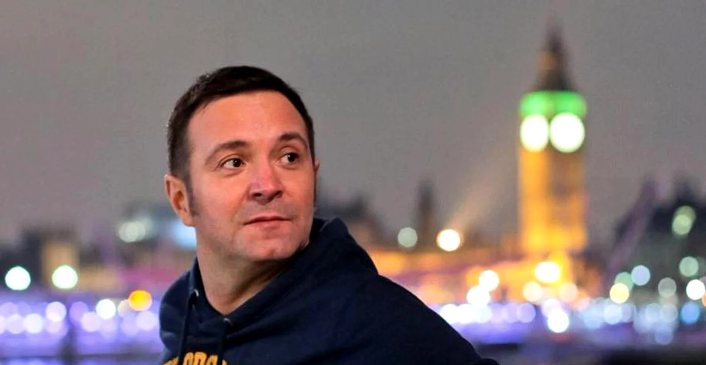 
    Daniel Buzdugan merge la biserică, se roagă și are o legătură strânsă cu Divinitatea  