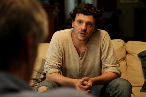 "Întotdeauna îmi apăr personajele" interviu cu actorul Bogdan DUMITRACHE jpeg