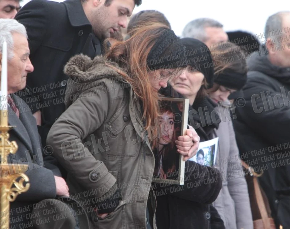 
    Mama şi fraţii Aureliei (foto: Roberto Sălceanu)  