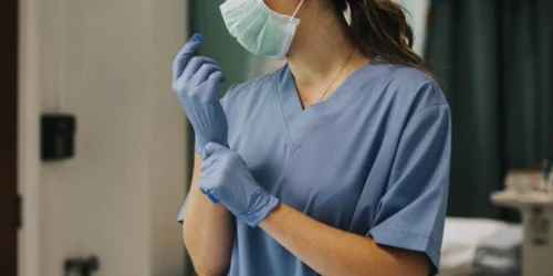asistenta medicala FOTO stiridiaspora.ro