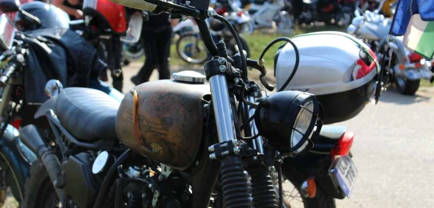 Motociclişti din toată ţara se reunesc la Călăraşi FOTO Adevărul